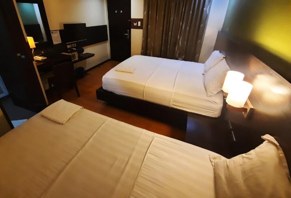 Makati Boutique Hotel Near Naia Airport Terminal 3 Edsa Pasay Cbd 马卡蒂 外观 照片